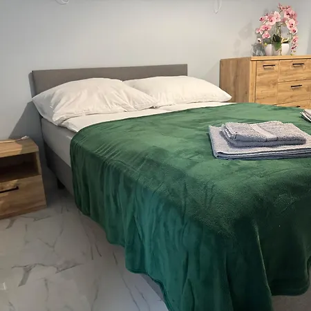 Szafranowe Wzgorze Iii - Oficyna, Zew Jacuzzi, Parking Apartmán